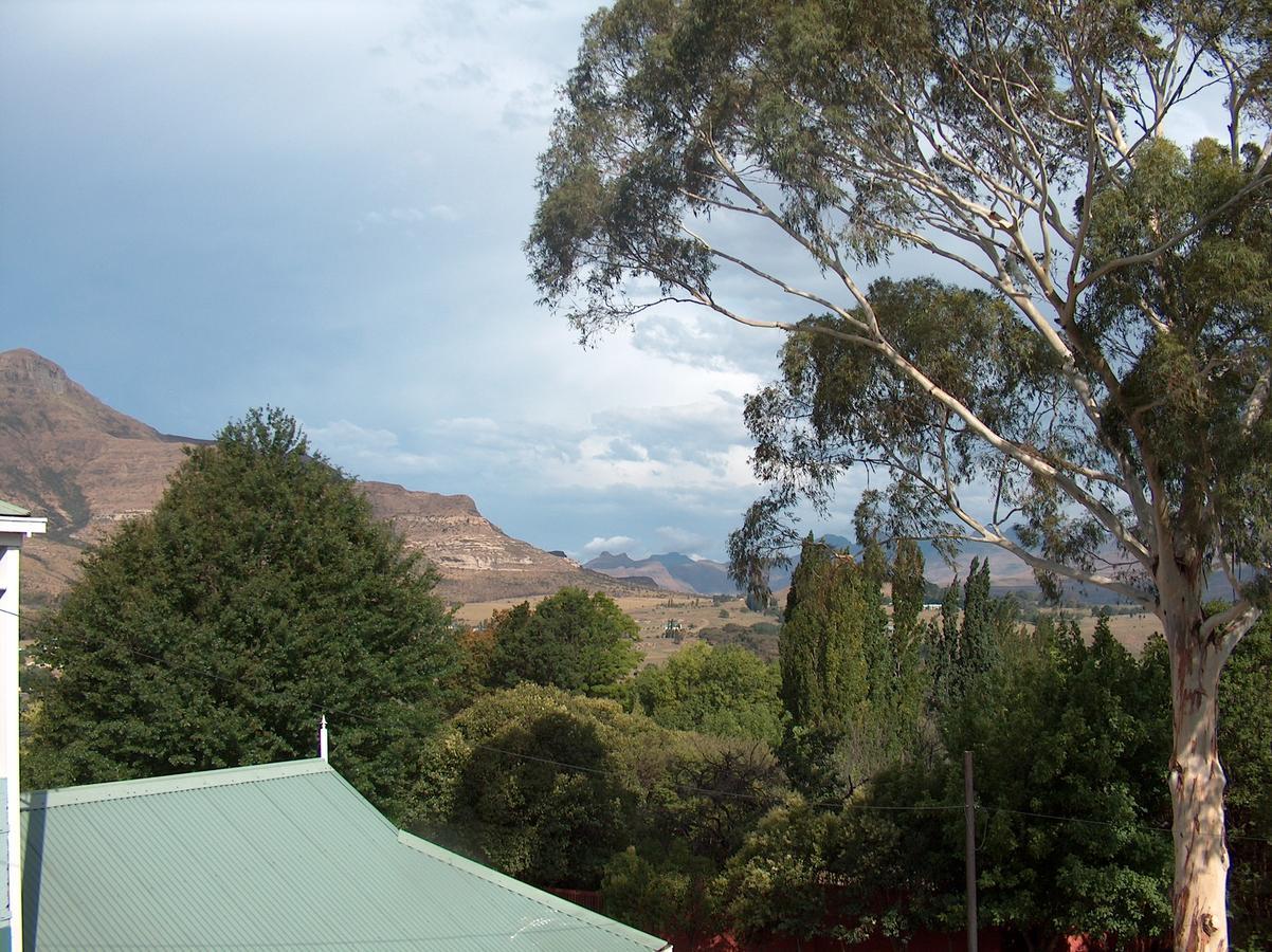 The Courtyard Guest House Clarens Luaran gambar