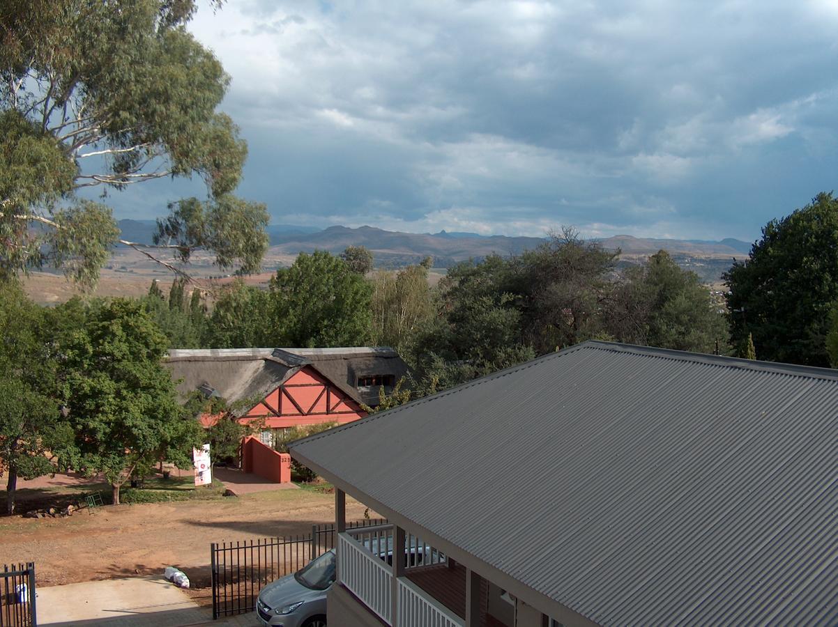 The Courtyard Guest House Clarens Luaran gambar